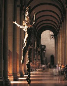 Christus - Bronzefigur von Karlheiz Oswald