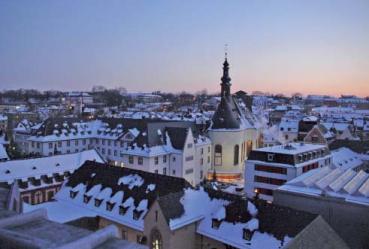 Abendlicher Blick über die Altstadt von Mainz