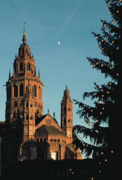 Dom St. Martin zu Mainz - Blick vom Gutenbergplatz